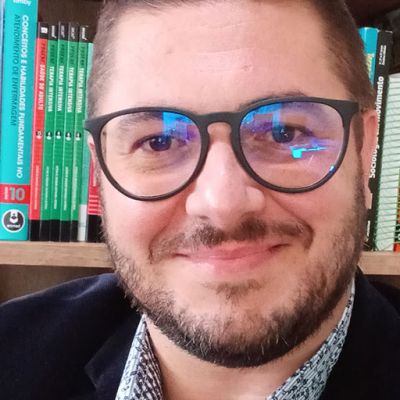 An image of Dr. Fernando Riegel